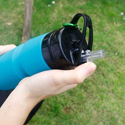 750 ml Αντικροσιζόμενο καλυμμένο μπουκάλι νερού από σιλικόνη για ταξίδια και αθλητισμό Προσαρμόσιμο
